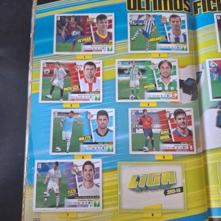Álbum Liga Este 2013-14 con 450 cromos