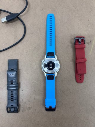 Reloj Garmin Fenix 6 S + Correas y Cable