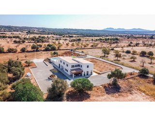 Masía en alquiler en Campos
