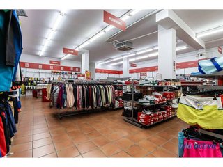 Local comercial en venta en Cementiri Vell en Terrassa