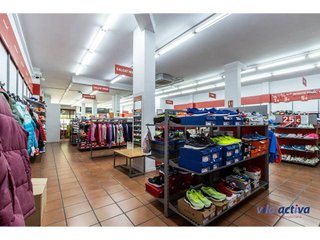 Local comercial en venta en Cementiri Vell en Terrassa