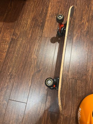 Casco y Monopatín Nerf Naranja