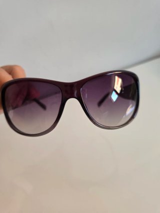 Gafas de sol Calvin Klein moradas