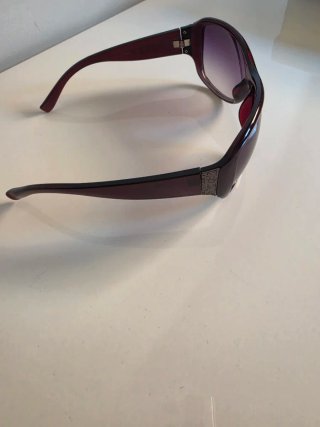 Gafas de sol Calvin Klein moradas