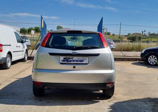 Ford Focus 2000