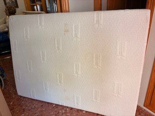 Somier y colchón 135 cm