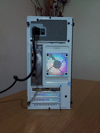 Workstation 12 Núcleos 32GB RAM NVMe+HDD Wifi