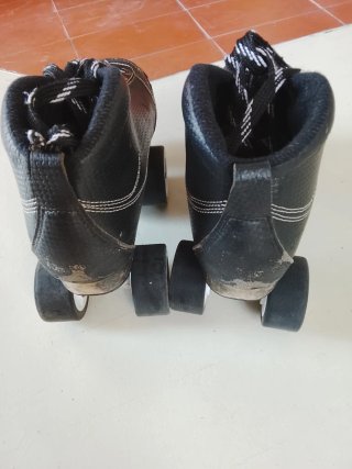 Patines Hockey Genial Negros talla 37.
