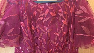 Vestido largo elegante burdeos con lentejuelas