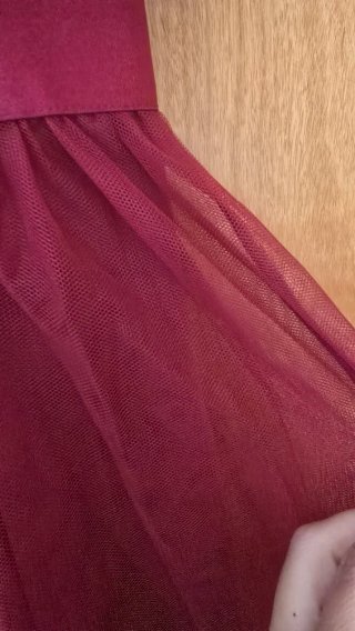 Vestido largo elegante burdeos con lentejuelas