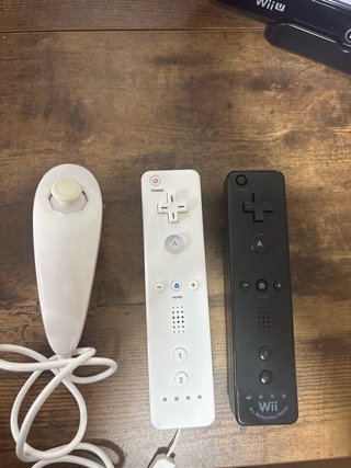 Nintendo Wii U Deluxe 20GB Negra