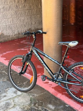 4 Bicicletas MTB Trek y Specialized - Lote complet