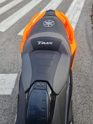 Yamaha TMAX 560 preparada ACEPTO CAMBIO