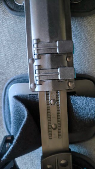Ortesis de rodilla ajustable