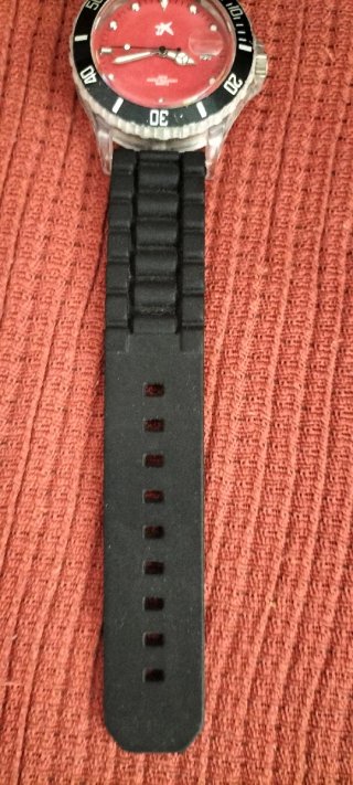 Reloj Deportivo Vintage Rojo y Negro