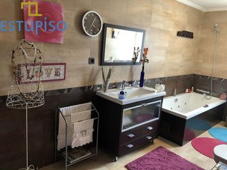 Chalet en venta en San Mamés - La Palomera en León