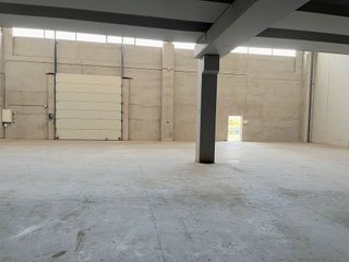 Nave industrial en alquiler en Polígono - Carrefour en Ávila