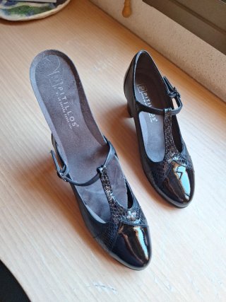 Zapatos Pitillos Tacon Talla 39 Negros