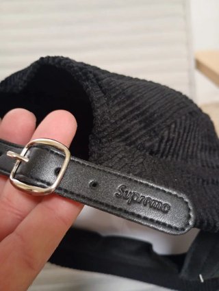 Gorra Supreme Pana Negra