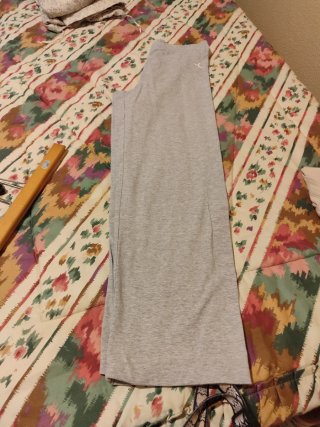 LOTE pantalón beige elástico y pantalón deporte