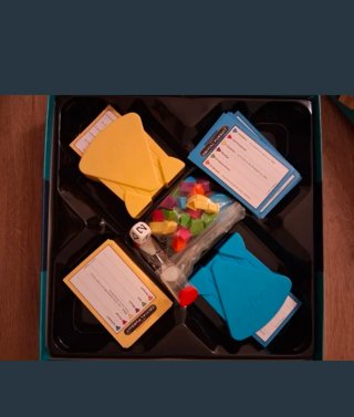 Lote de juegos de mesa: Pictureka, Cluedo, Trivial