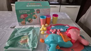 Pistole dinosauro con bersaglio