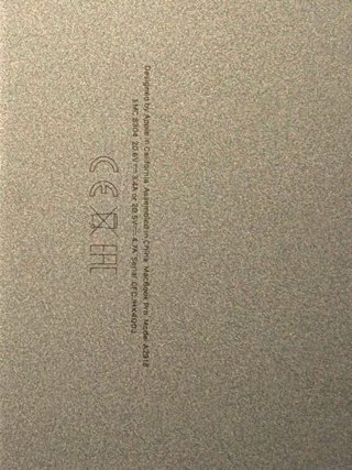 MacBook Pro 14” M3 16GB RAM 1TB SSD