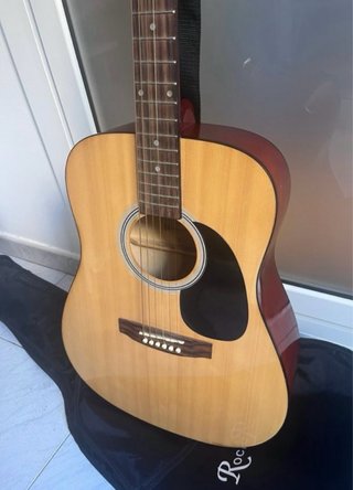 Guitarra acústica Rochester