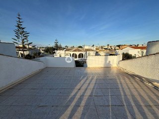 Casa adosada en venta en La Siesta - El Salado - Torreta en Torrevieja