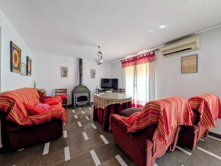 Casa pareada en venta en Montefrío