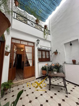 Chalet en venta en Carmona
