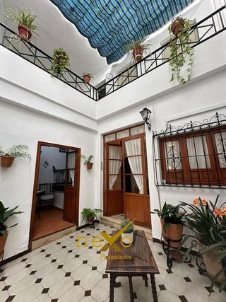 Chalet en venta en Carmona