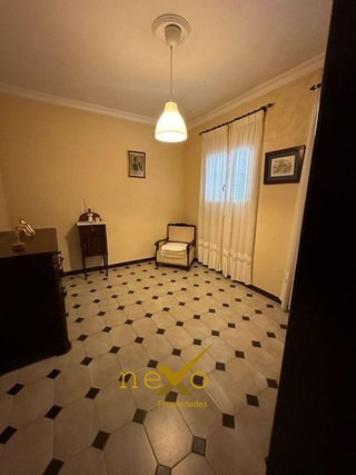 Chalet en venta en Carmona