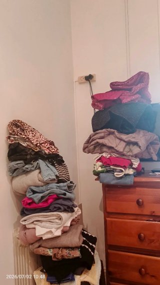 ROPA mujer 53 PRENDAS talla M-L a 12 euros todo
