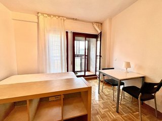 Estudio en alquiler en Peñagrande en Madrid