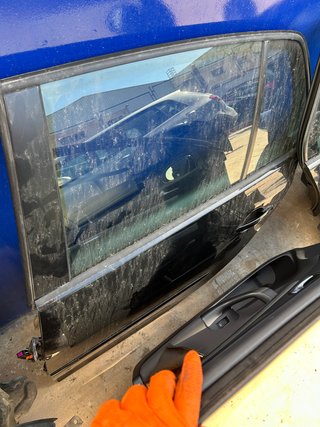 Puertas Golf 5 Negras (Se venden por separado)
