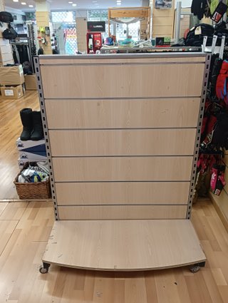Mueble expositor de madera con ruedas 5 unidades