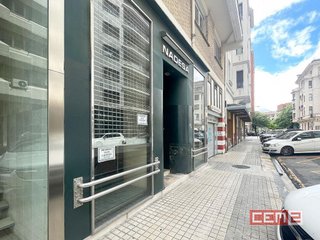 Local comercial en venta en Ensanche en Pamplona