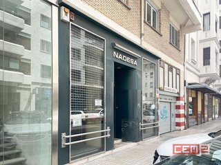 Local comercial en venta en Ensanche en Pamplona