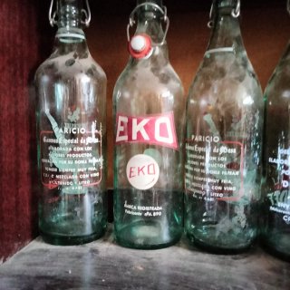 4 Botellas de Vidrio con Cierre Mecánico