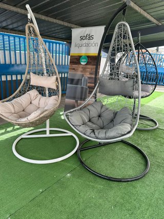 Cesta colgante con cojín
