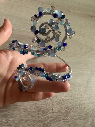 Bracciale rigido con pietre blu e argento