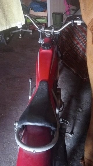 Bultaco Sherpa 330 Roja y regalo otra igual