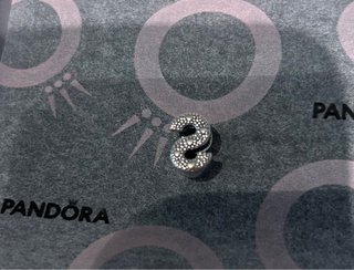 Charm Pandora letra S plata