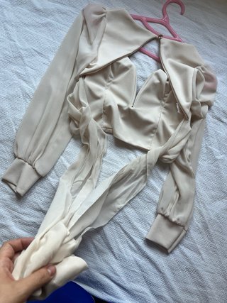 Top blanco manga larga espalda descubierta