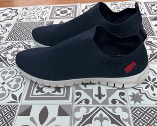 Zapatillas sin cordones azul marino talla 40
