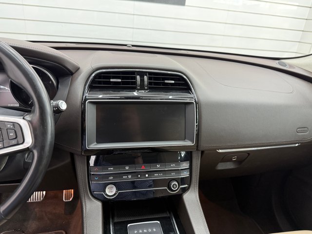 Jaguar F-Pace 2019