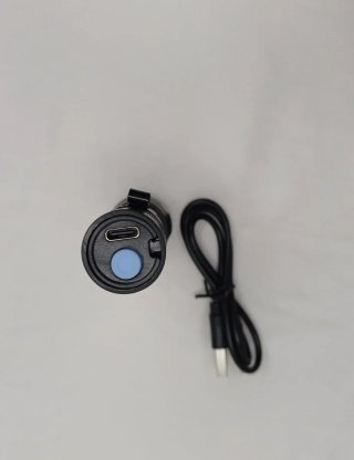 Linterna Táctica LED con COB y Cable USB