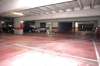 Garaje en venta en Milán - Pumarín - Teatinos en Oviedo