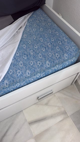 Cama nido blanca con 2 colchones 90.